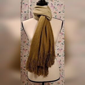 EUC Bedford Cottage Ombre Green Boho Casual Cottage Neutral Scarf Wrap w/ Fringe